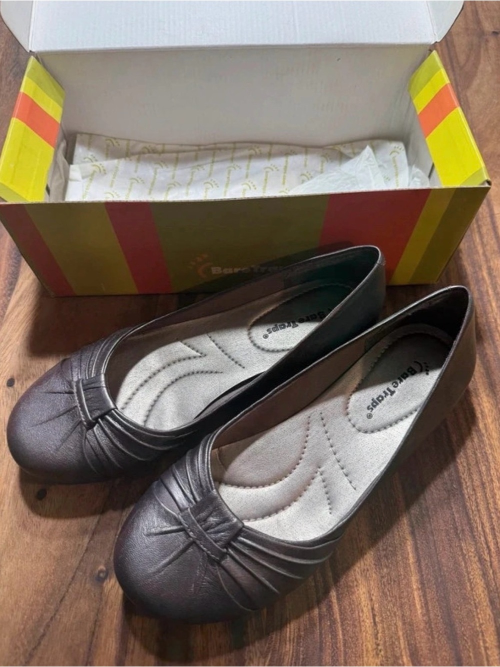 BareTraps Narizona Women's Black Flats US 7.5 M Like New